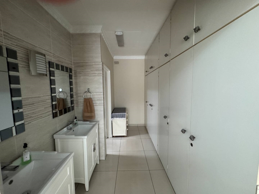 4 Bedroom Property for Sale in Randhart Gauteng