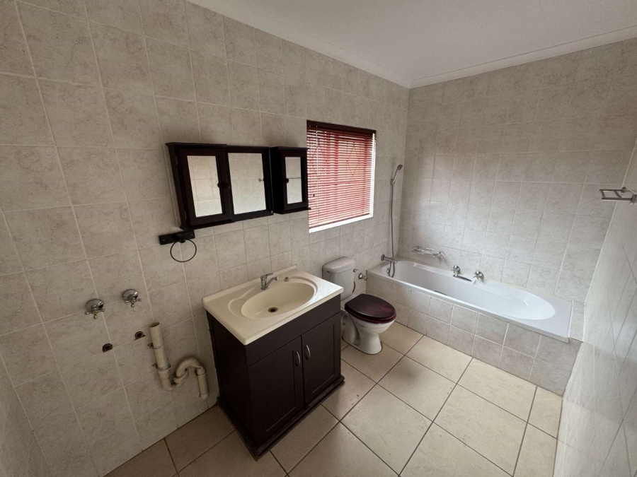 4 Bedroom Property for Sale in Randhart Gauteng