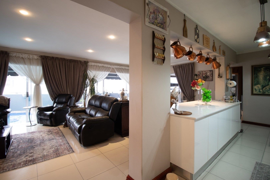 4 Bedroom Property for Sale in New Redruth Gauteng