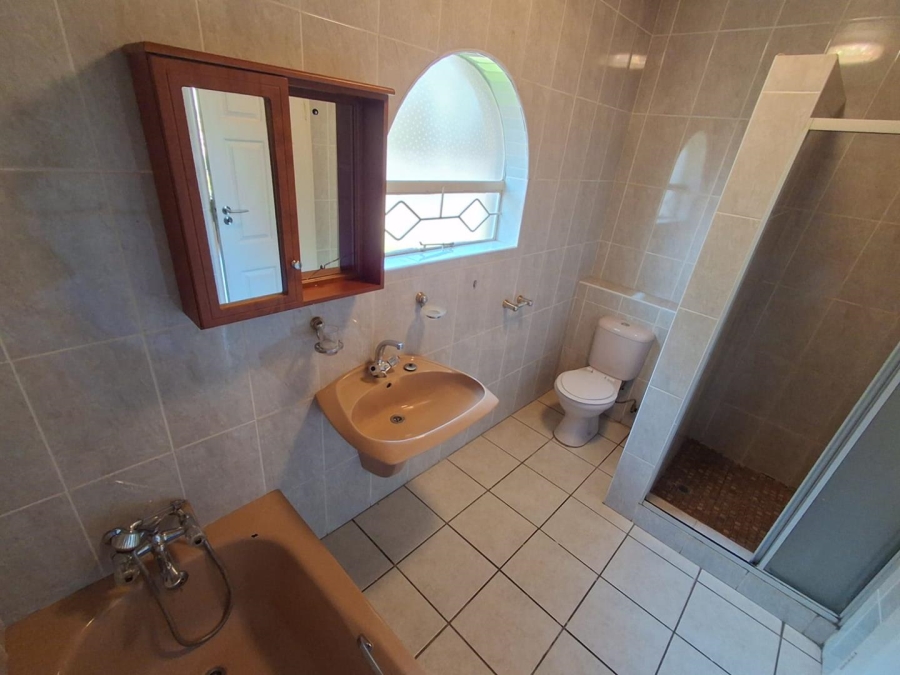 3 Bedroom Property for Sale in Mulbarton Gauteng