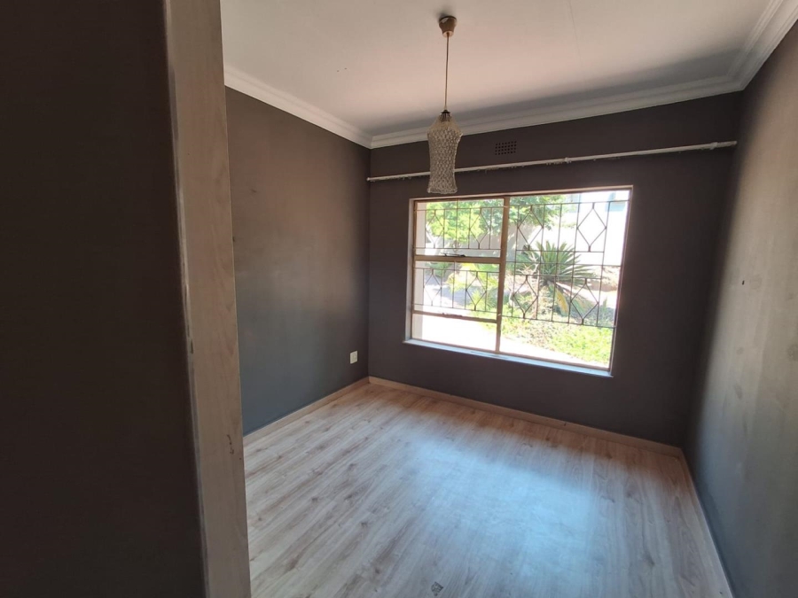 3 Bedroom Property for Sale in Mulbarton Gauteng