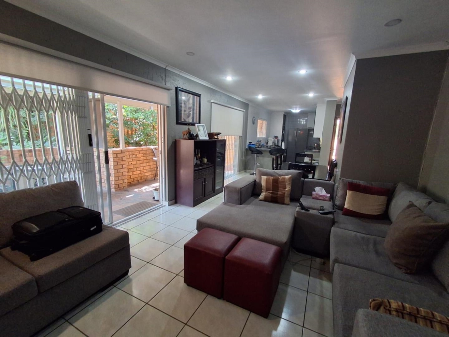 3 Bedroom Property for Sale in Glenvista Gauteng