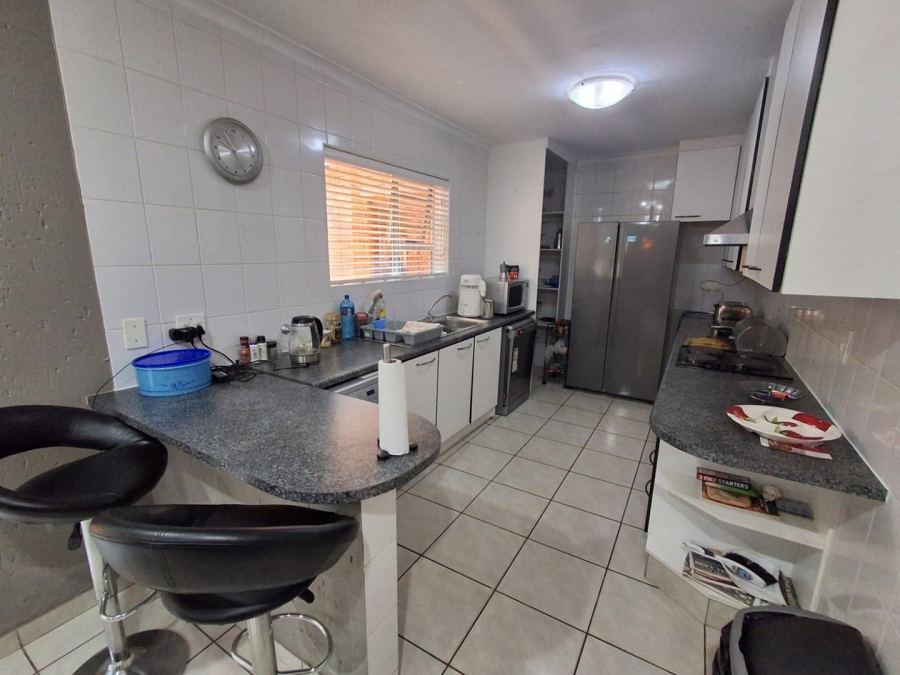 3 Bedroom Property for Sale in Glenvista Gauteng