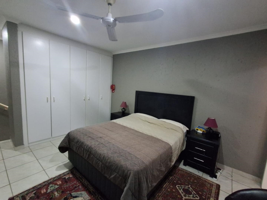 3 Bedroom Property for Sale in Glenvista Gauteng