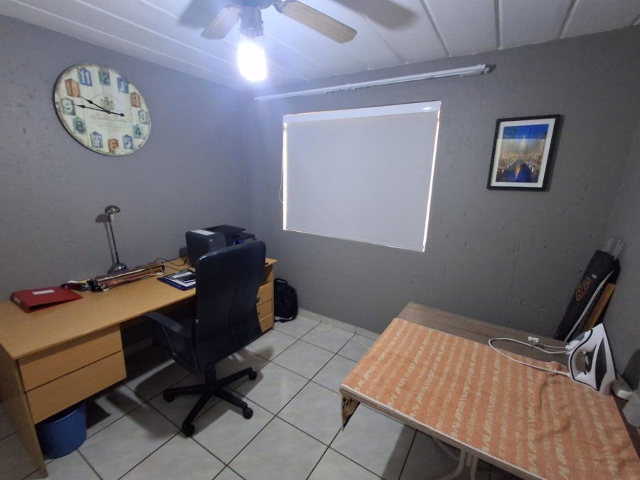 3 Bedroom Property for Sale in Glenvista Gauteng