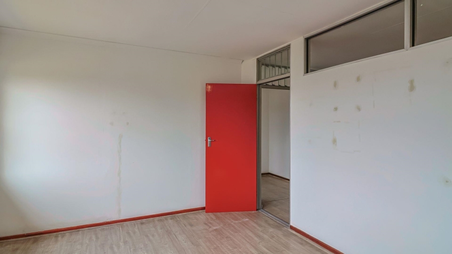 To Let commercial Property for Rent in Fairland Gauteng