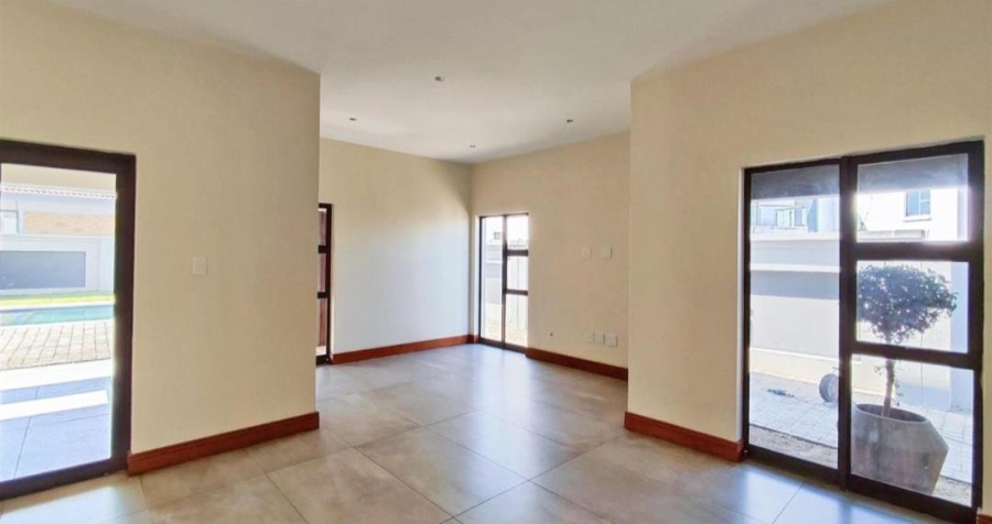 5 Bedroom Property for Sale in Brakpan Gauteng