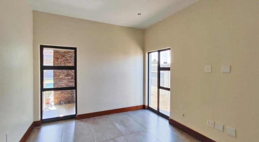 5 Bedroom Property for Sale in Brakpan Gauteng