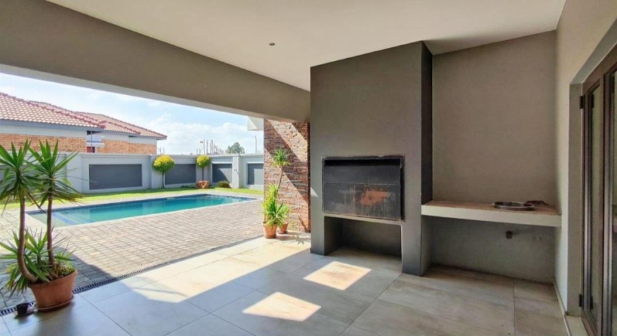 5 Bedroom Property for Sale in Brakpan Gauteng