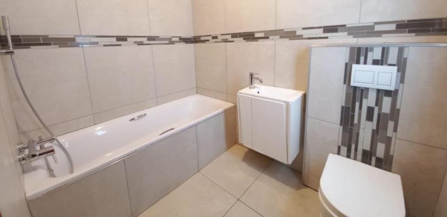 5 Bedroom Property for Sale in Brakpan Gauteng