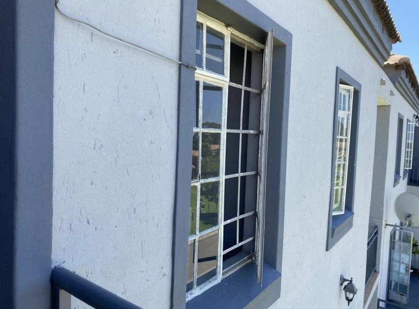 1 Bedroom Property for Sale in Sherwood Gardens Gauteng