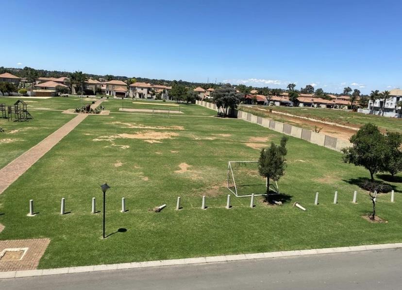 1 Bedroom Property for Sale in Sherwood Gardens Gauteng