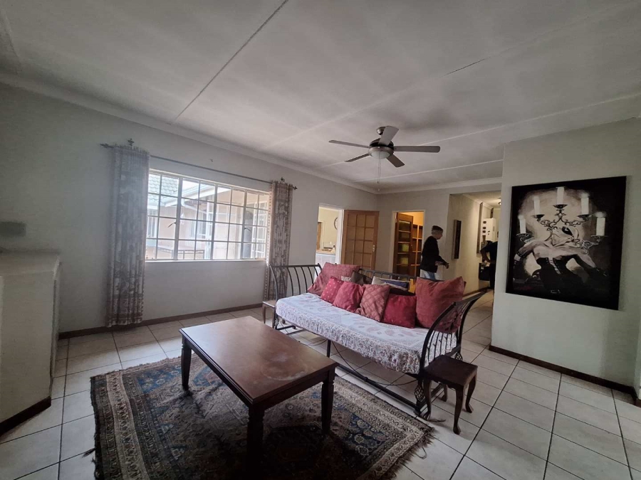 5 Bedroom Property for Sale in Farrar Park Gauteng