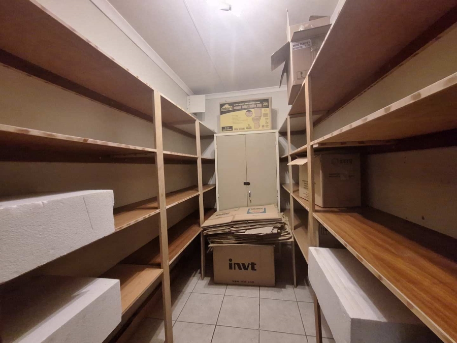 5 Bedroom Property for Sale in Farrar Park Gauteng