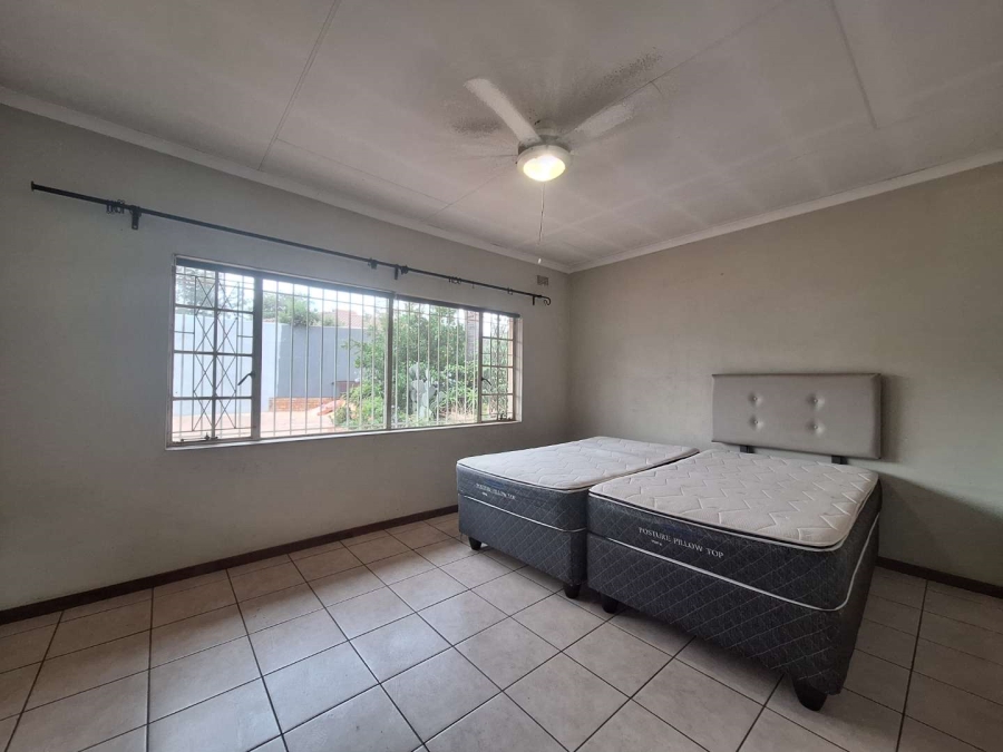 5 Bedroom Property for Sale in Farrar Park Gauteng