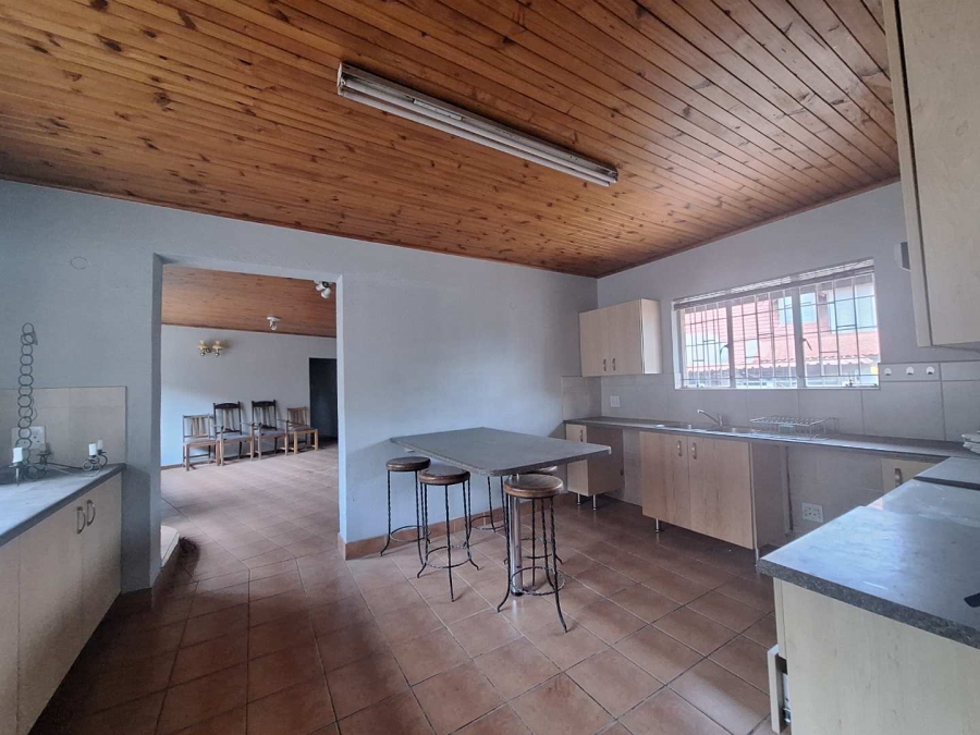5 Bedroom Property for Sale in Farrar Park Gauteng