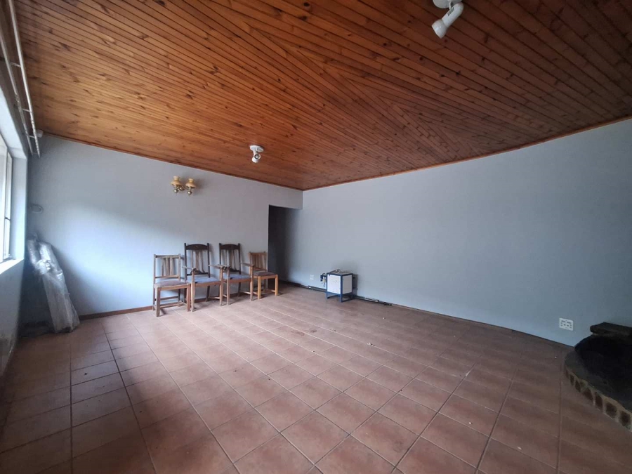 5 Bedroom Property for Sale in Farrar Park Gauteng