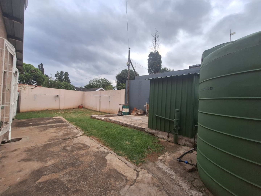 5 Bedroom Property for Sale in Farrar Park Gauteng