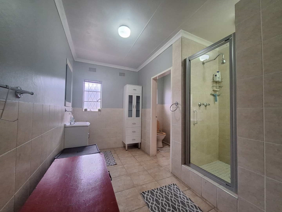 5 Bedroom Property for Sale in Farrar Park Gauteng