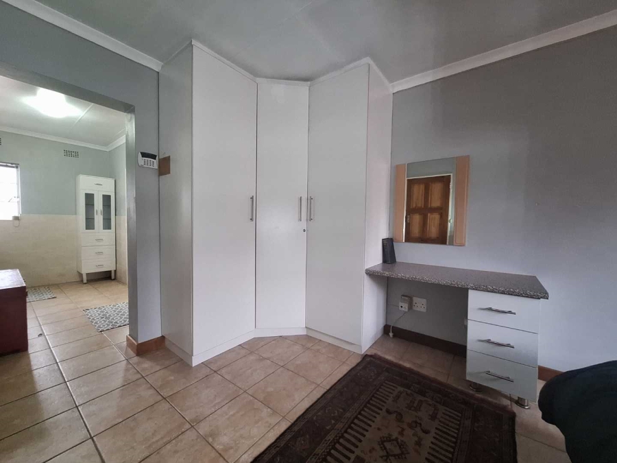 5 Bedroom Property for Sale in Farrar Park Gauteng