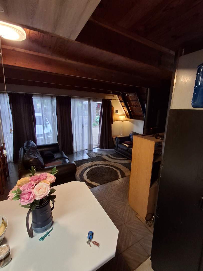 To Let 2 Bedroom Property for Rent in Raslouw A H Gauteng