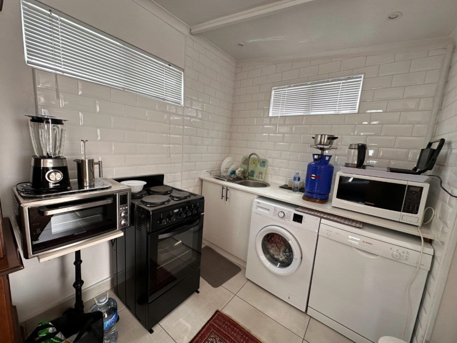 To Let 1 Bedroom Property for Rent in Weltevreden Park Gauteng