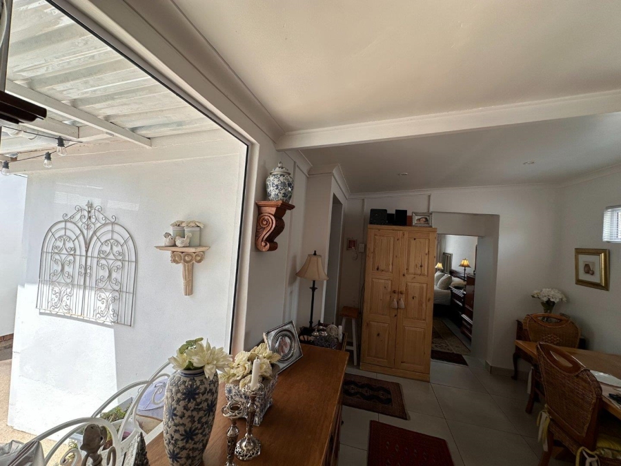 To Let 1 Bedroom Property for Rent in Weltevreden Park Gauteng