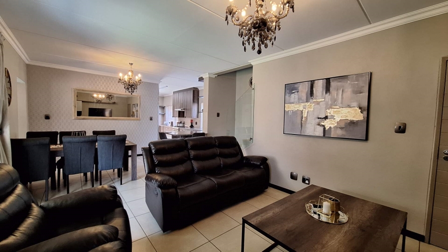 To Let 3 Bedroom Property for Rent in Honeydew Ridge Gauteng