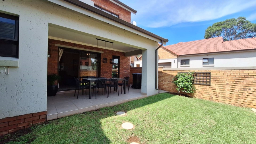 To Let 3 Bedroom Property for Rent in Honeydew Ridge Gauteng
