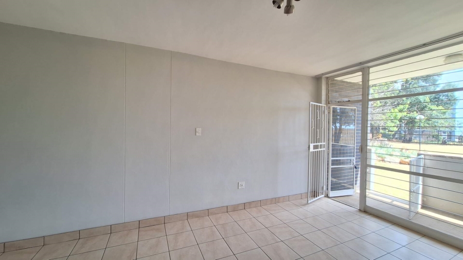 To Let 2 Bedroom Property for Rent in Horison Gauteng