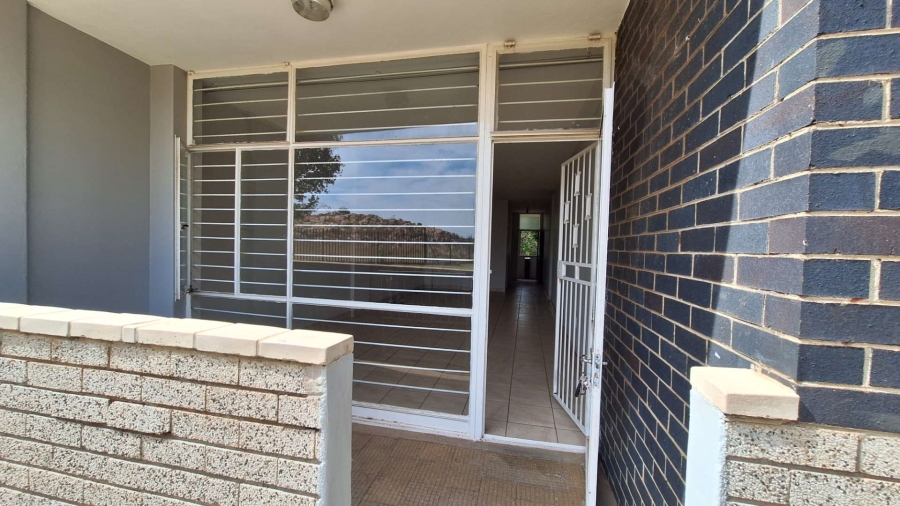 To Let 2 Bedroom Property for Rent in Horison Gauteng