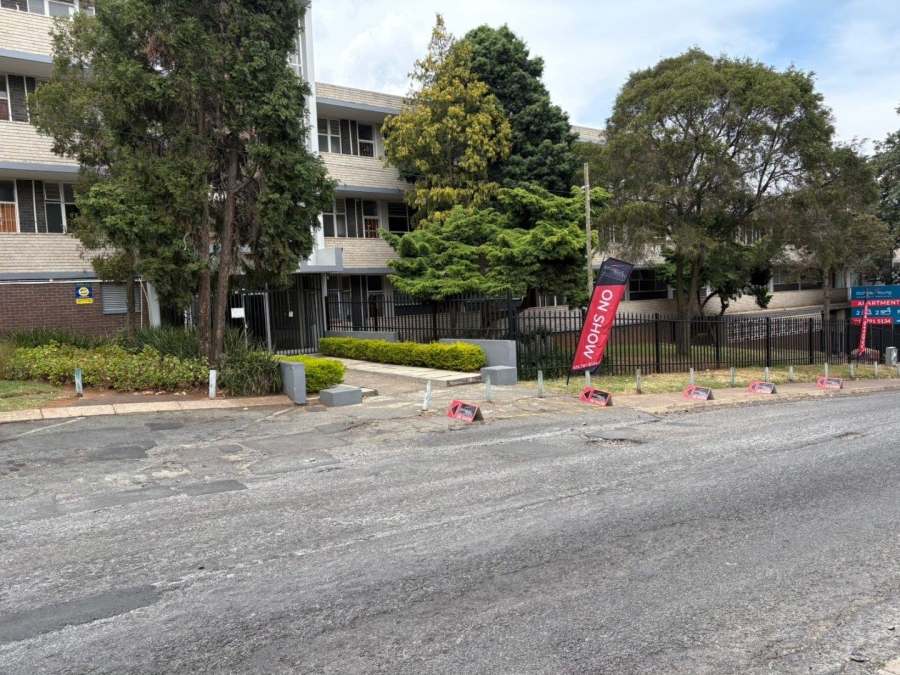 To Let 2 Bedroom Property for Rent in Horison Gauteng