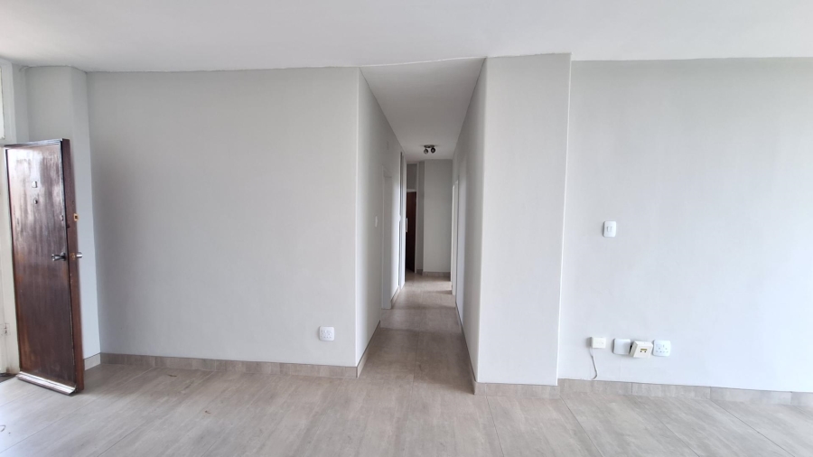 To Let 2 Bedroom Property for Rent in Constantia Kloof Gauteng