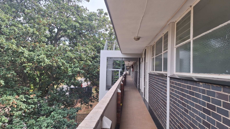 To Let 2 Bedroom Property for Rent in Honeyhills Gauteng