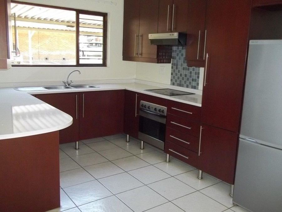 To Let 2 Bedroom Property for Rent in Sunninghill Gauteng