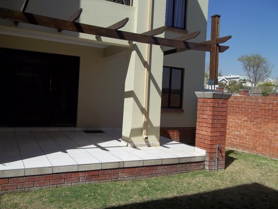 To Let 2 Bedroom Property for Rent in Sunninghill Gauteng