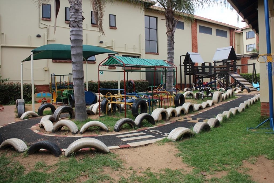 To Let 2 Bedroom Property for Rent in Sunninghill Gauteng