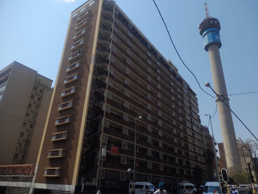 1 Bedroom Property for Sale in Hillbrow Gauteng