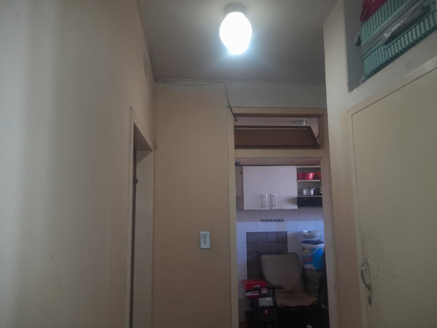 1 Bedroom Property for Sale in Hillbrow Gauteng