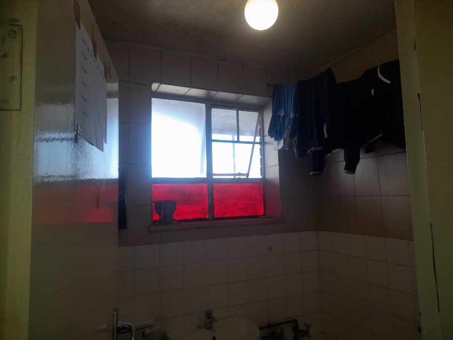 1 Bedroom Property for Sale in Hillbrow Gauteng