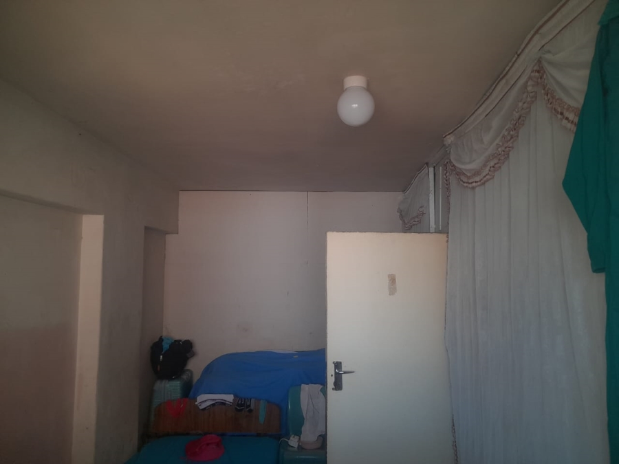 1 Bedroom Property for Sale in Hillbrow Gauteng