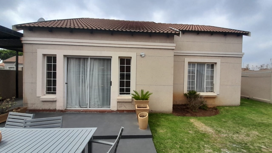 3 Bedroom Property for Sale in Terenure Gauteng