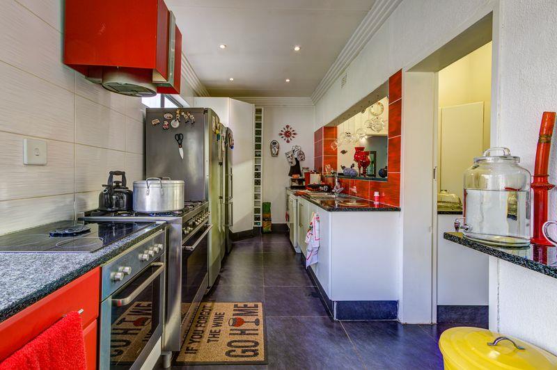 4 Bedroom Property for Sale in Birchleigh Gauteng