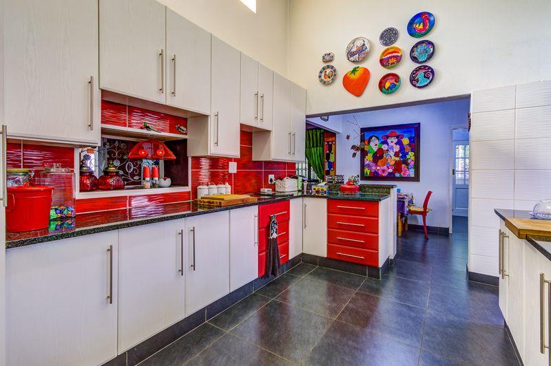 4 Bedroom Property for Sale in Birchleigh Gauteng