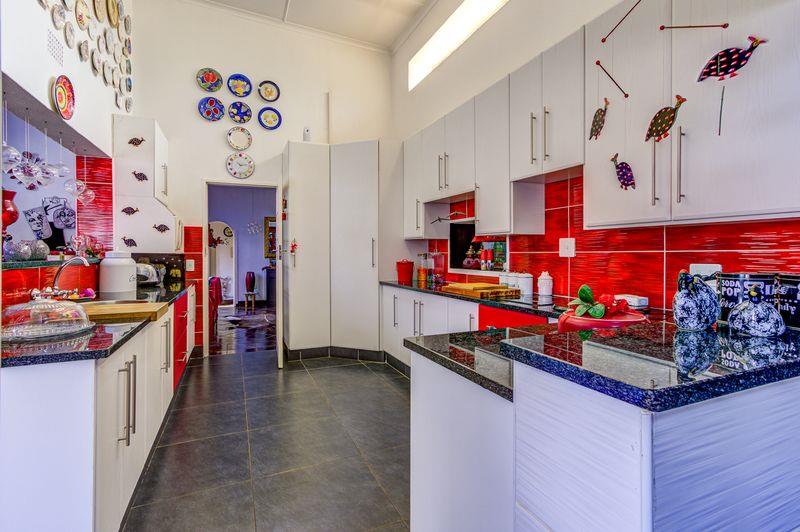 4 Bedroom Property for Sale in Birchleigh Gauteng