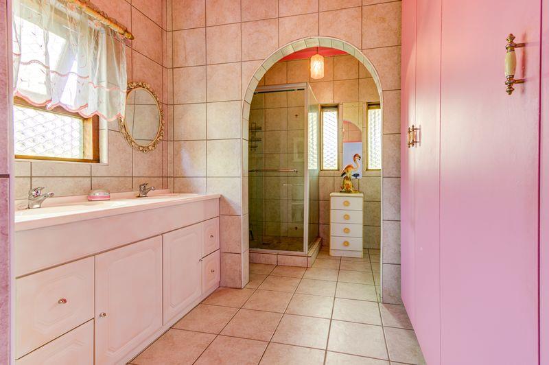 4 Bedroom Property for Sale in Birchleigh Gauteng