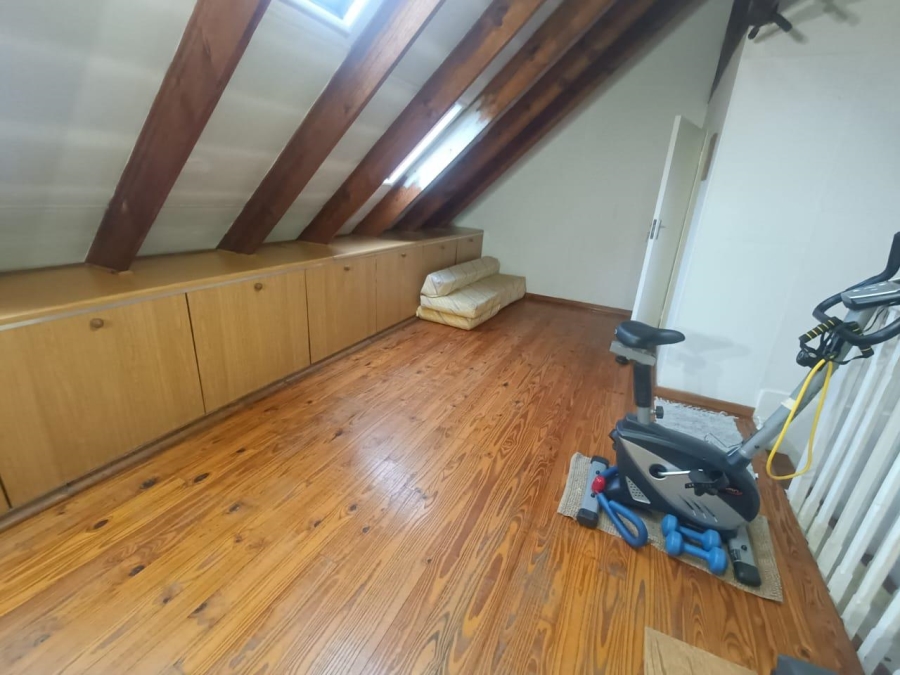 3 Bedroom Property for Sale in Hennopspark Gauteng