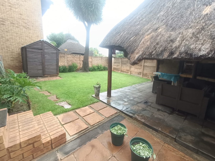 3 Bedroom Property for Sale in Hennopspark Gauteng