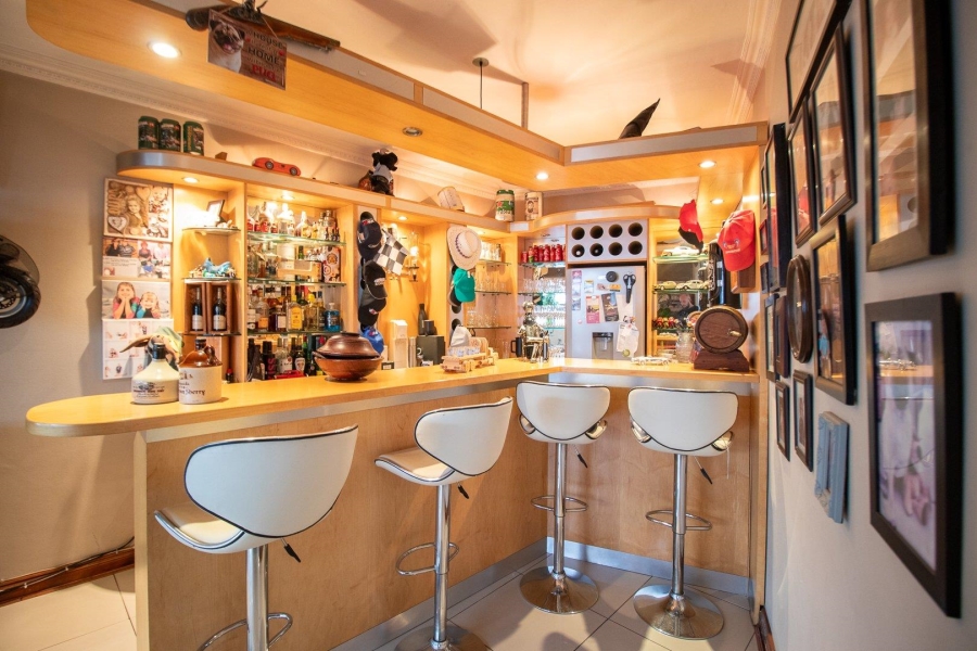 4 Bedroom Property for Sale in New Redruth Gauteng