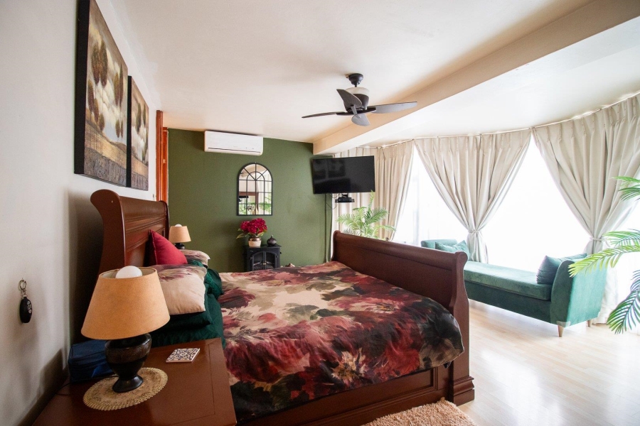 4 Bedroom Property for Sale in New Redruth Gauteng